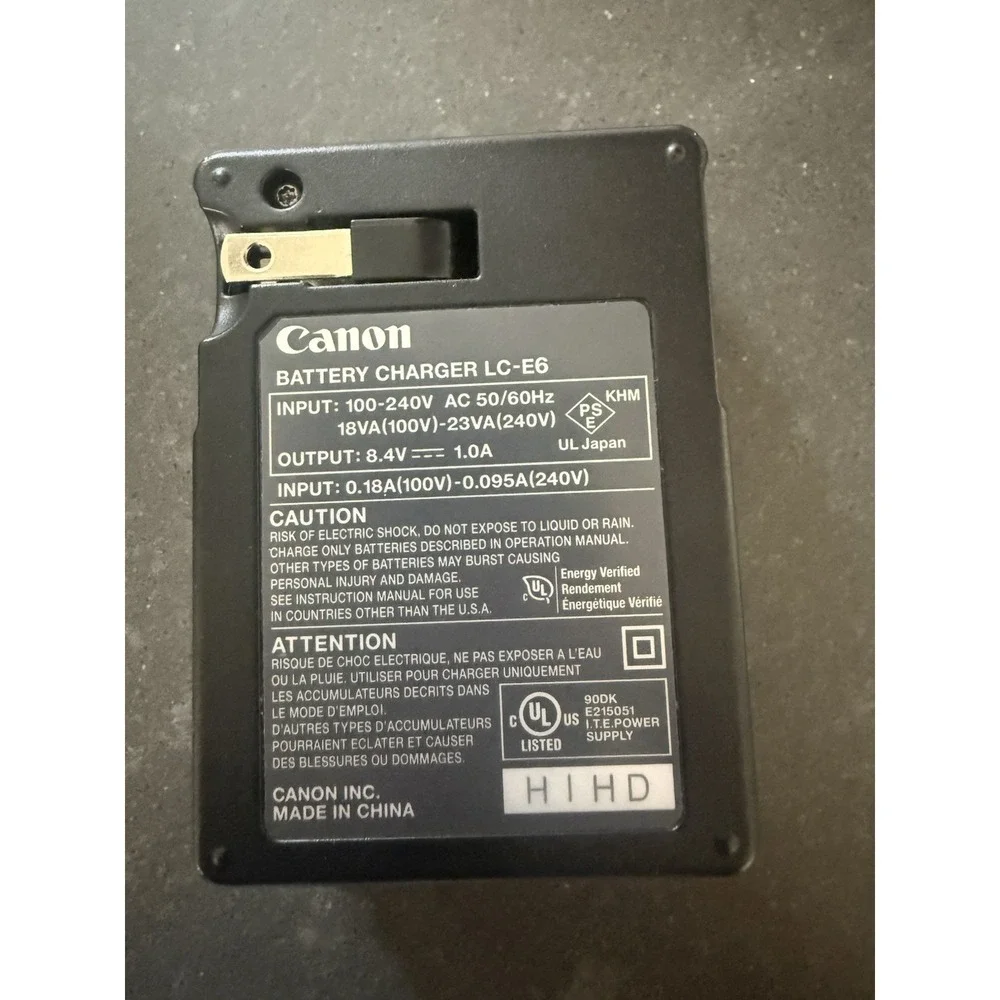 Canon LC-E6 Battery Charger for LP-E6 EOS Camera AC100-240V DC8.4V